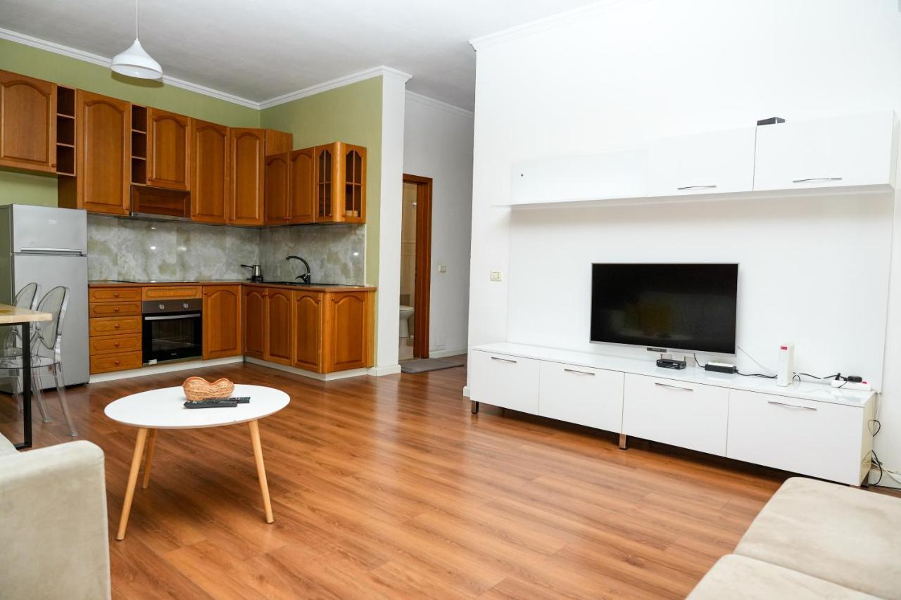 Cozy Apartment In The Heart Of Tirana ! Экстерьер фото